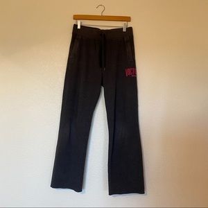 ⚡️VICTORIA’S SECRET dark gray boyfriend sweats⚡️